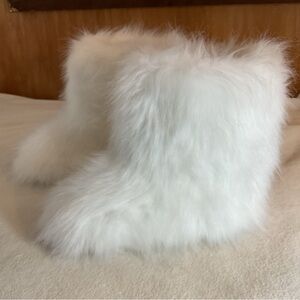 Plush White Faux Fur Boot Accent - Home Accents